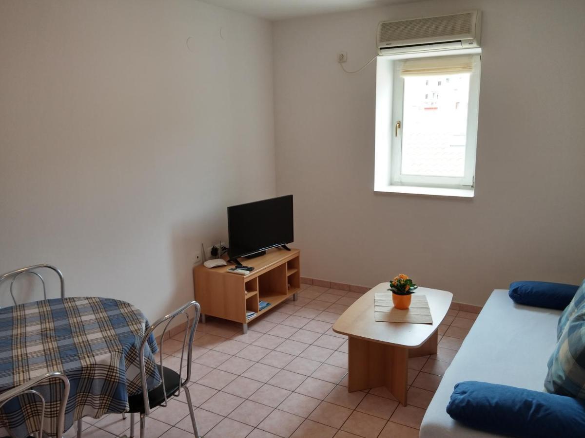 Apartments Bellus Mare Mali Losinj Exterior photo
