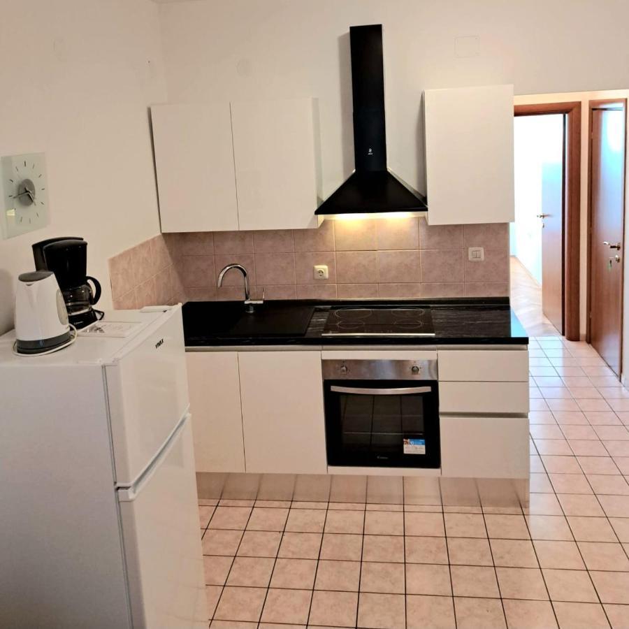 Apartments Bellus Mare Mali Losinj Exterior photo