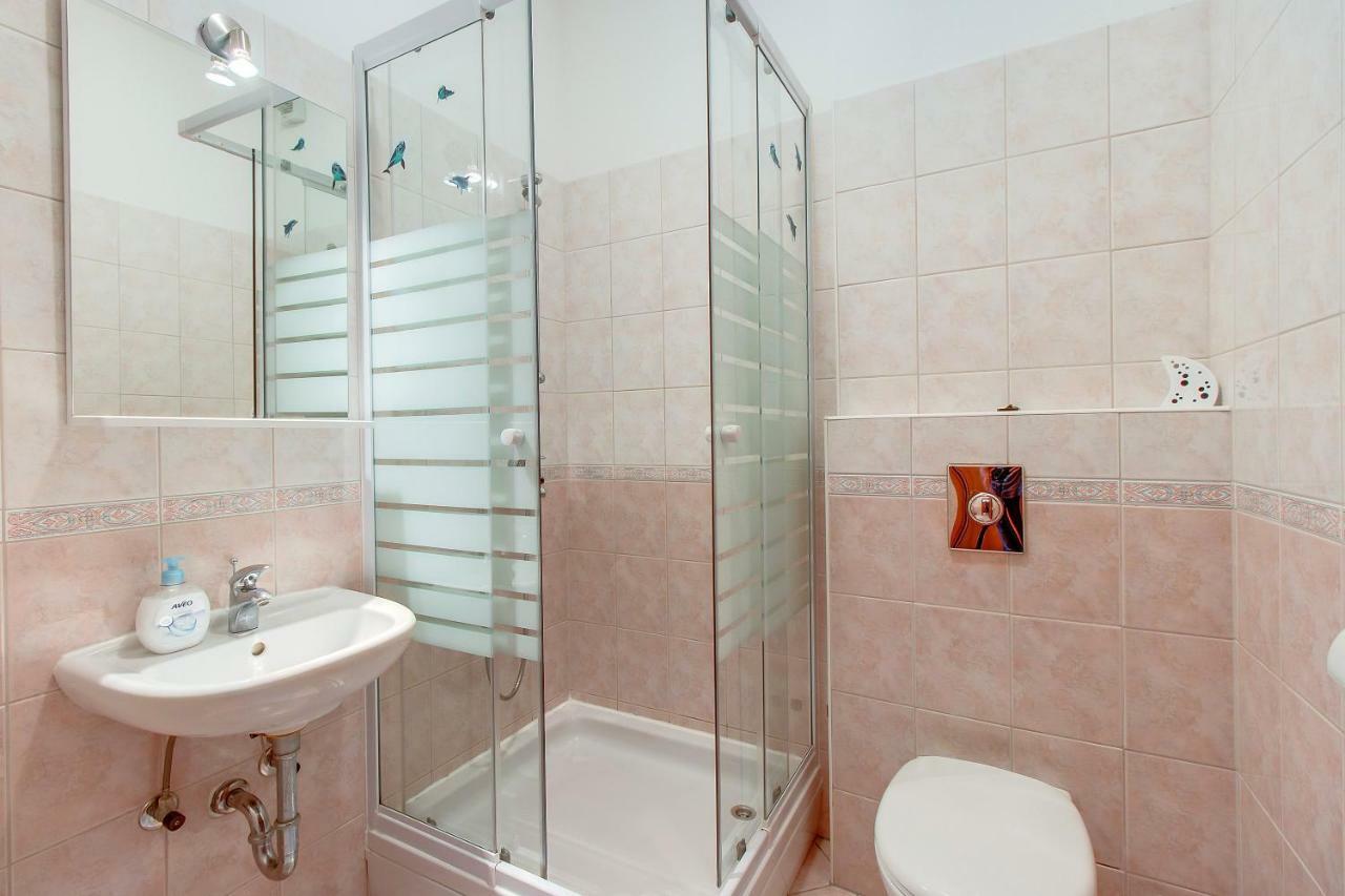 Apartments Bellus Mare Mali Losinj Exterior photo