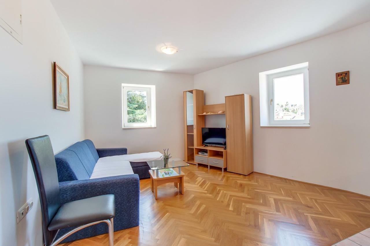 Apartments Bellus Mare Mali Losinj Exterior photo