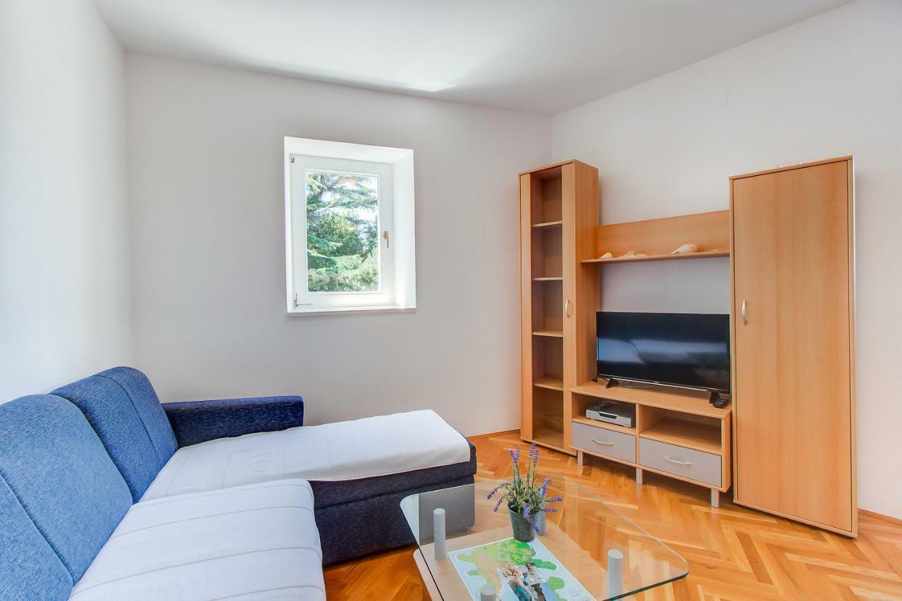 Apartments Bellus Mare Mali Losinj Exterior photo