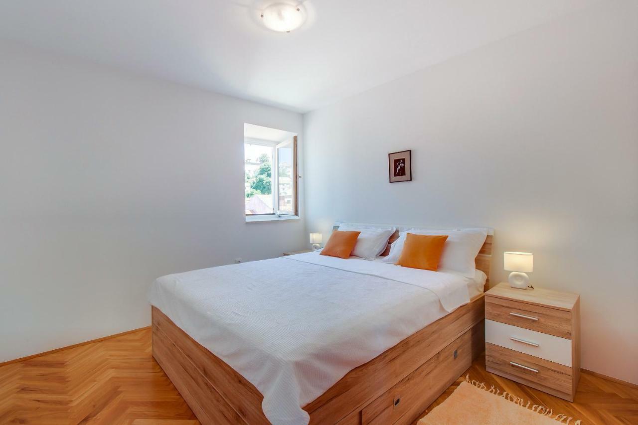 Apartments Bellus Mare Mali Losinj Exterior photo
