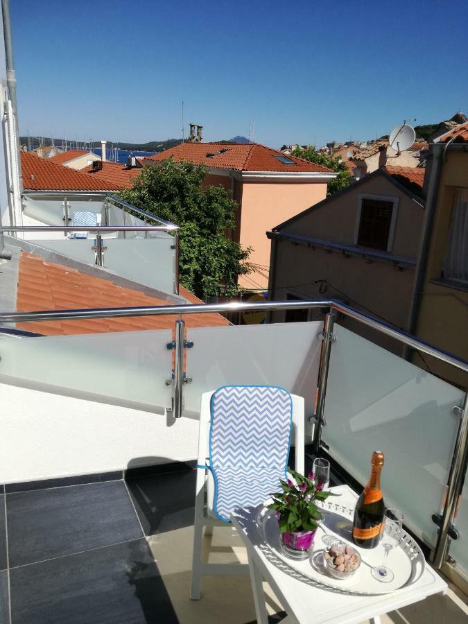 Apartments Bellus Mare Mali Losinj Exterior photo